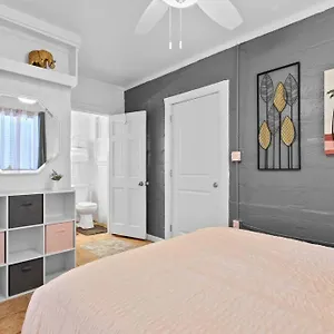 The Pink Oasis Waterfront 1 Bed Apt Apartment Tampa